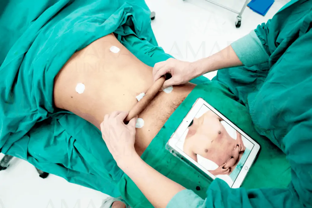 ดูดไขมัน เติมไขมัน Amara Liposuction Center (เอมาร่า คลินิก) โดยแพทย์ผู้มีประสบการณ์