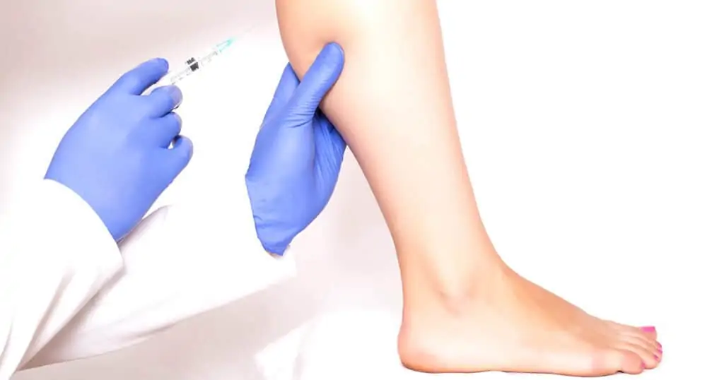 ดูดไขมัน เติมไขมัน Amara Liposuction Center (เอมาร่า คลินิก) โดยแพทย์ผู้มีประสบการณ์